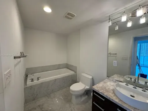244 Biscayne Boulevard Miami FL 33132