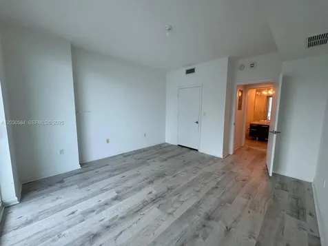 244 Biscayne Boulevard Miami FL 33132