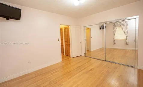 637 SW 11th Street Miami FL 33129