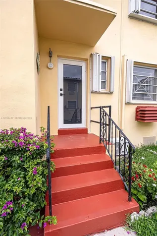 637 SW 11th Street Miami FL 33129