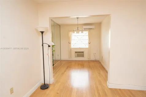 637 SW 11th Street Miami FL 33129