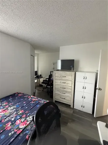 675 NW 85th Court Miami FL 33126