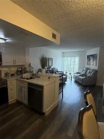 675 NW 85th Court Miami FL 33126