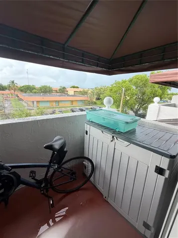 675 NW 85th Court Miami FL 33126