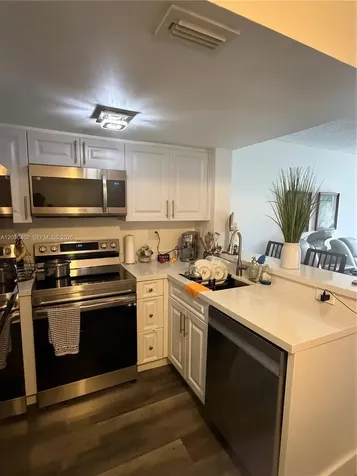 675 NW 85th Court Miami FL 33126