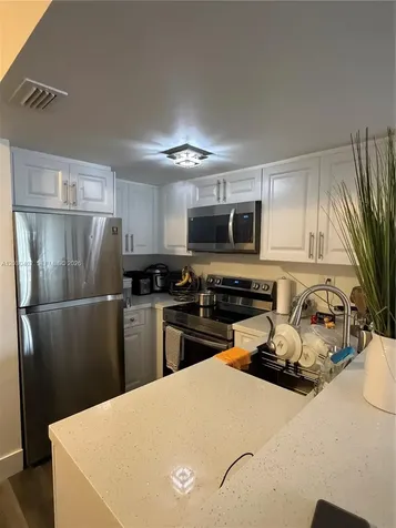 675 NW 85th Court Miami FL 33126