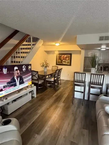 675 NW 85th Court Miami FL 33126