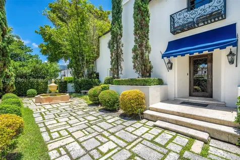 5860 Pine Tree Drive Miami Beach FL 33140