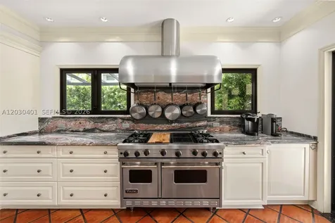 5860 Pine Tree Drive Miami Beach FL 33140