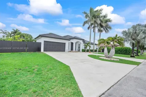 28105 SW 166th Court Homestead FL 33033