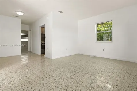 3211 NW 13th Terrace Miami FL 33125