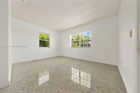 3211 NW 13th Terrace Miami FL 33125