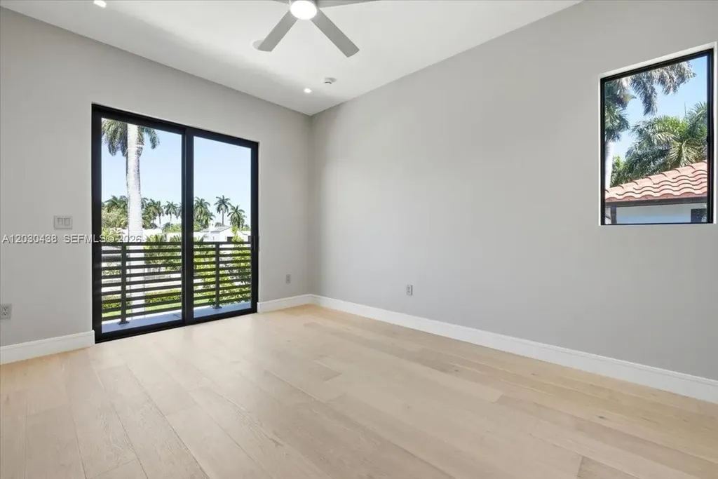 1380 Hollywood Boulevard Hollywood FL 33019