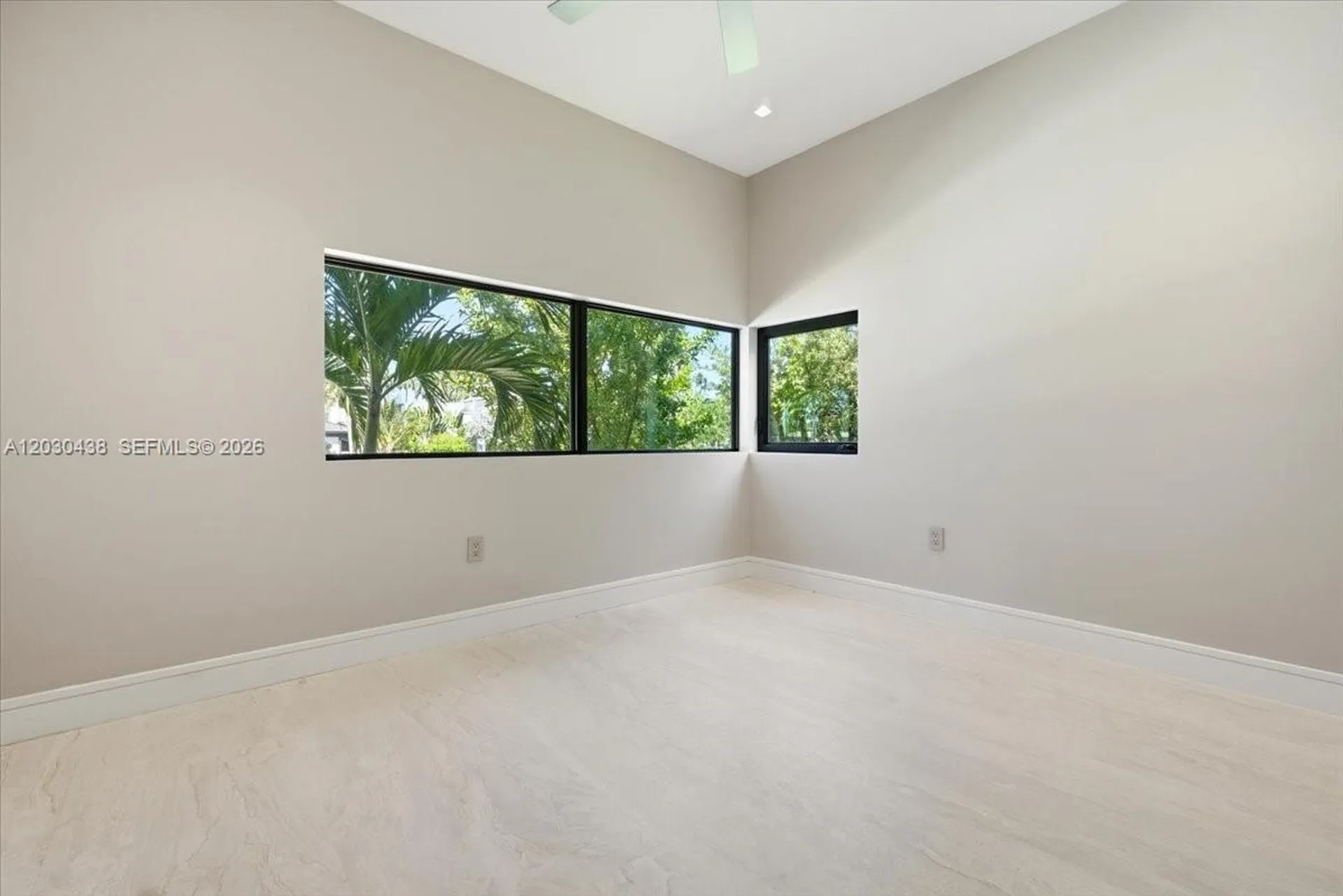 1380 Hollywood Boulevard Hollywood FL 33019