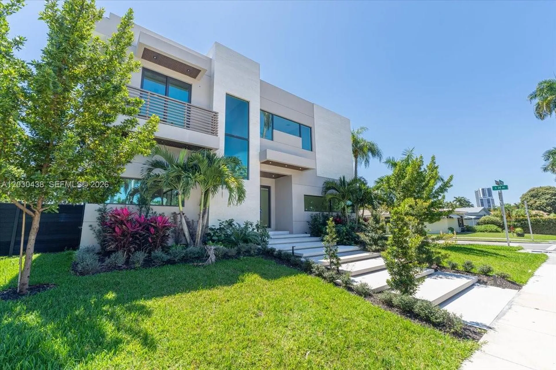 1380 Hollywood Boulevard Hollywood FL 33019