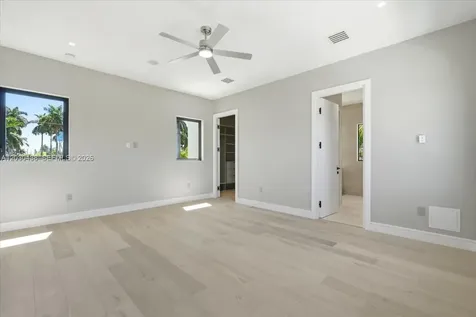 1380 Hollywood Boulevard Hollywood FL 33019