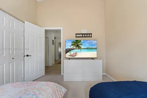 1021 NW 185th Terrace Pembroke Pines FL 33029