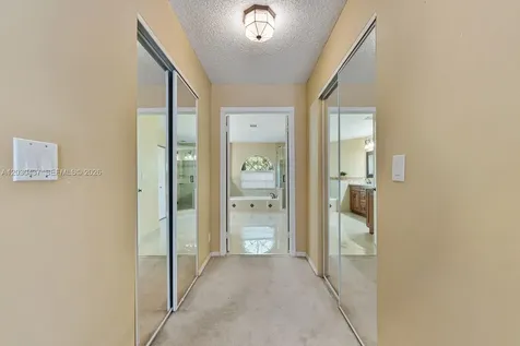 1021 NW 185th Terrace Pembroke Pines FL 33029