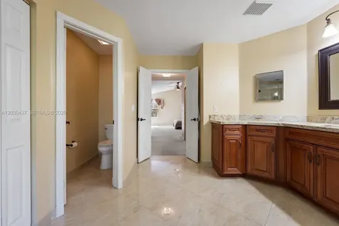 1021 NW 185th Terrace Pembroke Pines FL 33029