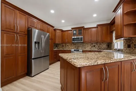 1021 NW 185th Terrace Pembroke Pines FL 33029
