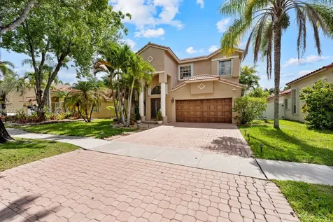 1021 NW 185th Terrace Pembroke Pines FL 33029