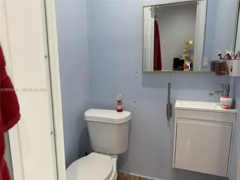 1870 W 64th Street Hialeah FL 33012