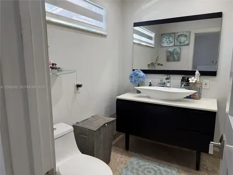 1870 W 64th Street Hialeah FL 33012