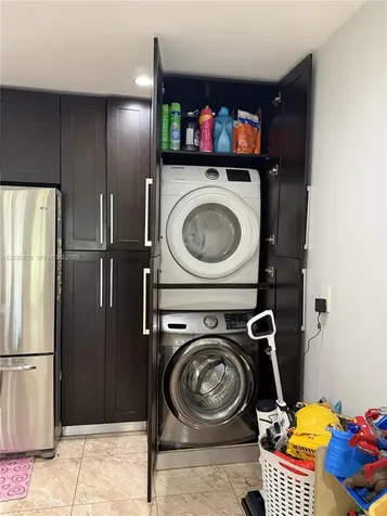 1870 W 64th Street Hialeah FL 33012