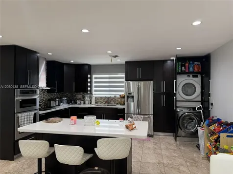 1870 W 64th Street Hialeah FL 33012
