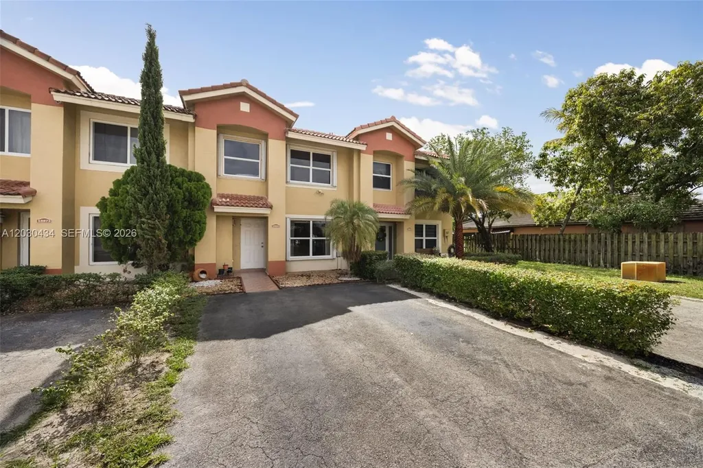 18863 NW 52nd Court Miami Gardens FL 33055