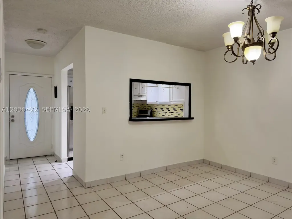 1035 W 77th Street Hialeah FL 33014