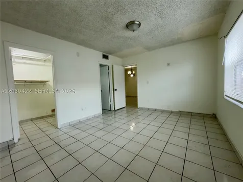 1035 W 77th Street Hialeah FL 33014