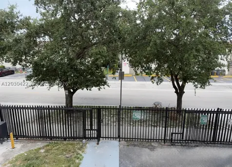 1035 W 77th Street Hialeah FL 33014
