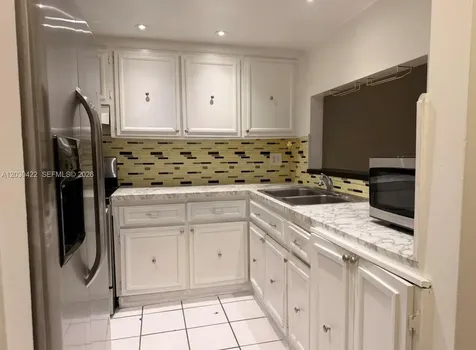 1035 W 77th Street Hialeah FL 33014