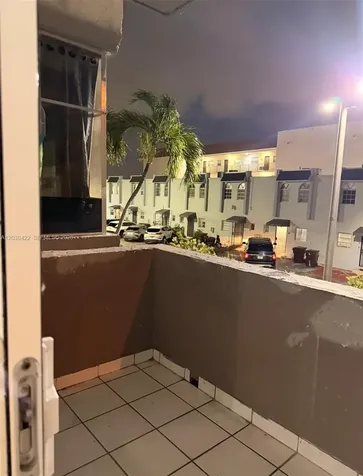 1035 W 77th Street Hialeah FL 33014