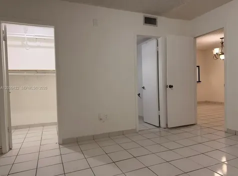 1035 W 77th Street Hialeah FL 33014