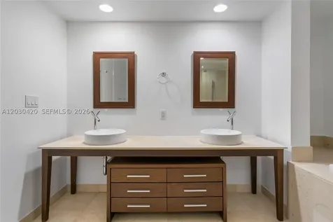 475 Brickell Avenue Miami FL 33131