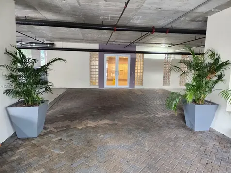 120 SW 8th Avenue Miami FL 33130