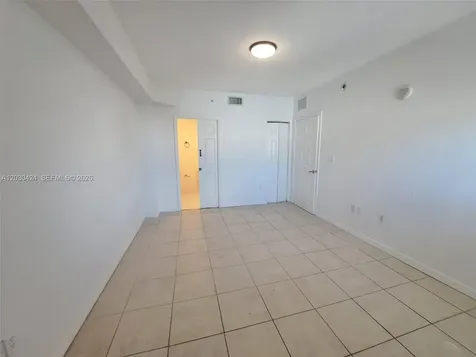 120 SW 8th Avenue Miami FL 33130
