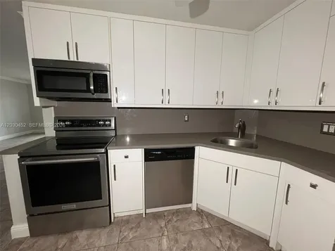 136 NE 19th Court Wilton Manors FL 33305