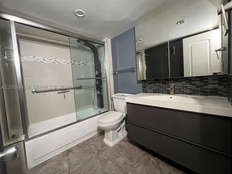 136 NE 19th Court Wilton Manors FL 33305