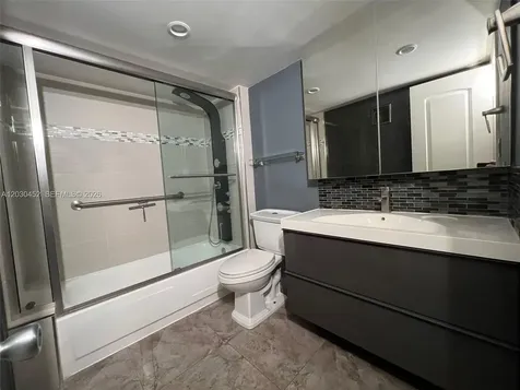 136 NE 19th Court Wilton Manors FL 33305