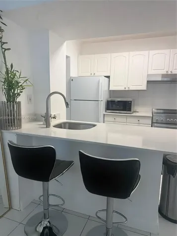 1390 Ocean Drive Miami Beach FL 33139