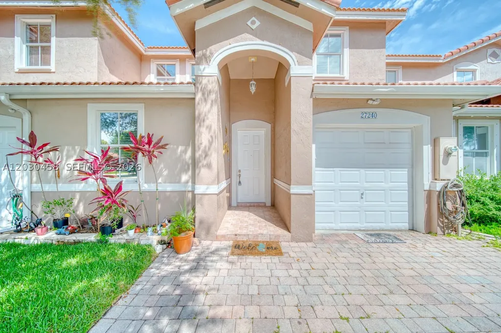 27240 SW 138th Path Homestead FL 33032