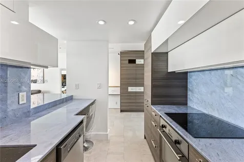 1000 West Avenue Miami Beach FL 33139