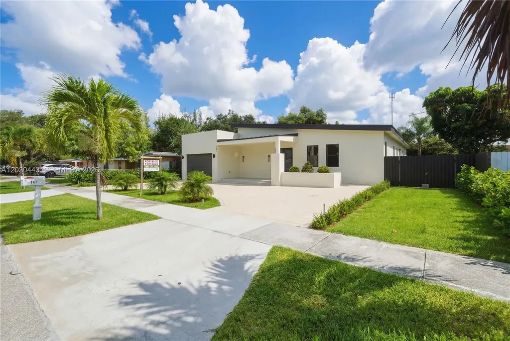 131 Miami Gardens Road West Park FL 33023