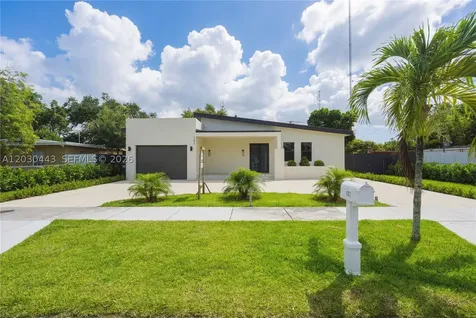 131 Miami Gardens Road West Park FL 33023