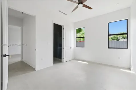 131 Miami Gardens Road West Park FL 33023