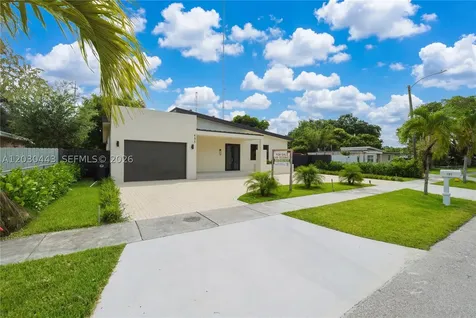 131 Miami Gardens Road West Park FL 33023