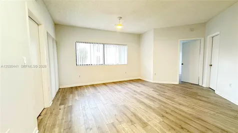 2445 SW 18th Terrace Fort Lauderdale FL 33315